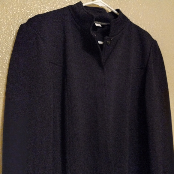 St John Basics 8 M Black Button Front Santana Knit Jacket - Picture 2 of 4